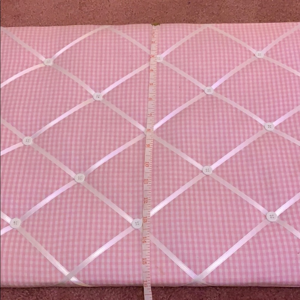 Pink Checkered Photo Board - Picture 6 of 6